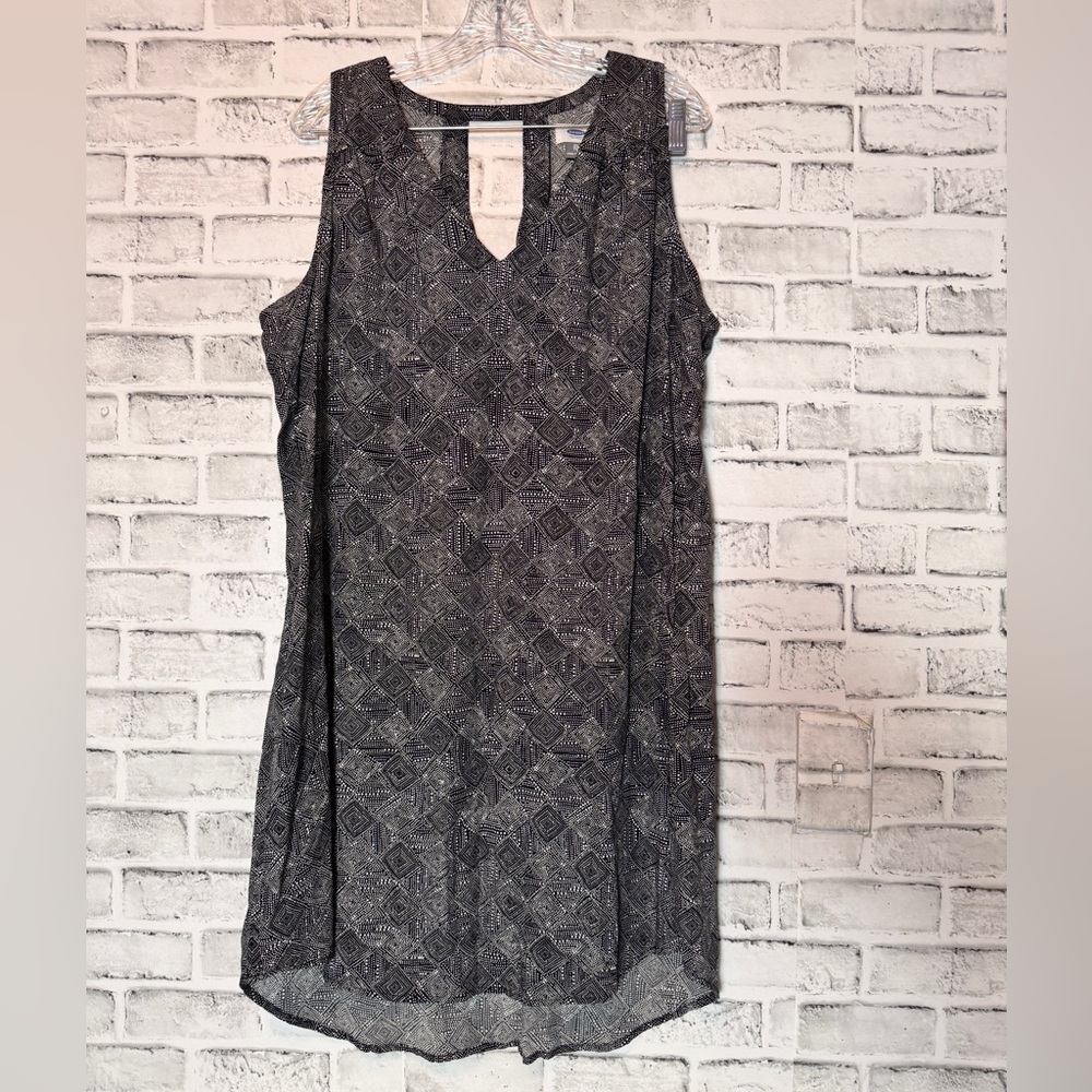 Old Navy size XL Black and‎ Gray Patterned Dress knee length sheath lightweight